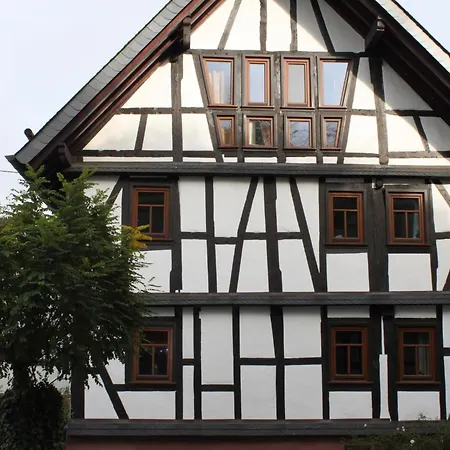 Romantisches Fachwerkhaus Zwischen Rhein Und Mosel By Interhome Dom wakacyjny *