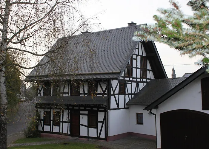 Romantisches Fachwerkhaus Zwischen Rhein Und Mosel By Interhome Dom wakacyjny *